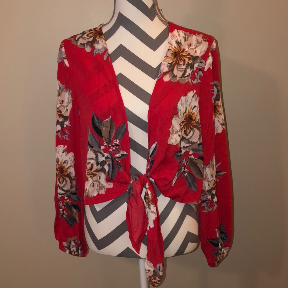 Ladies Medium tie top , MISSGUIDED NWT CLASSY sexy